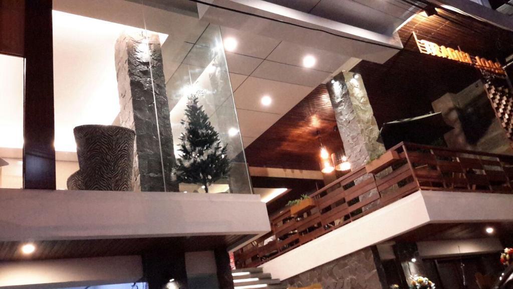 אמבון Biz Hotel City Center מראה חיצוני תמונה