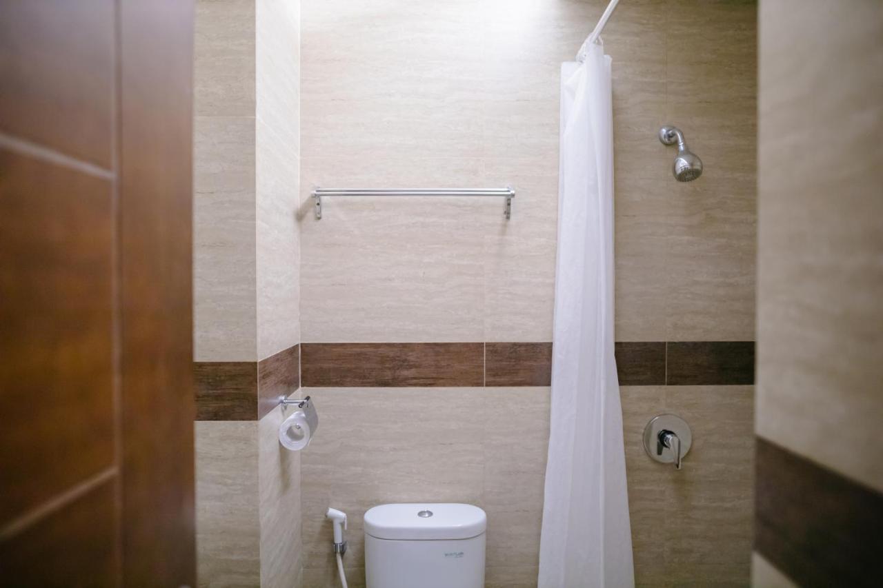 אמבון Biz Hotel City Center מראה חיצוני תמונה
