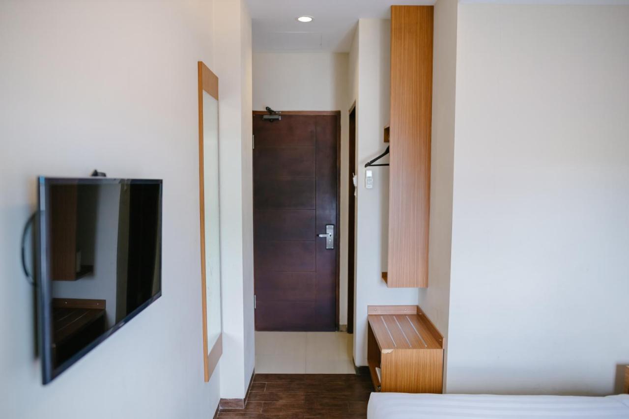 אמבון Biz Hotel City Center מראה חיצוני תמונה