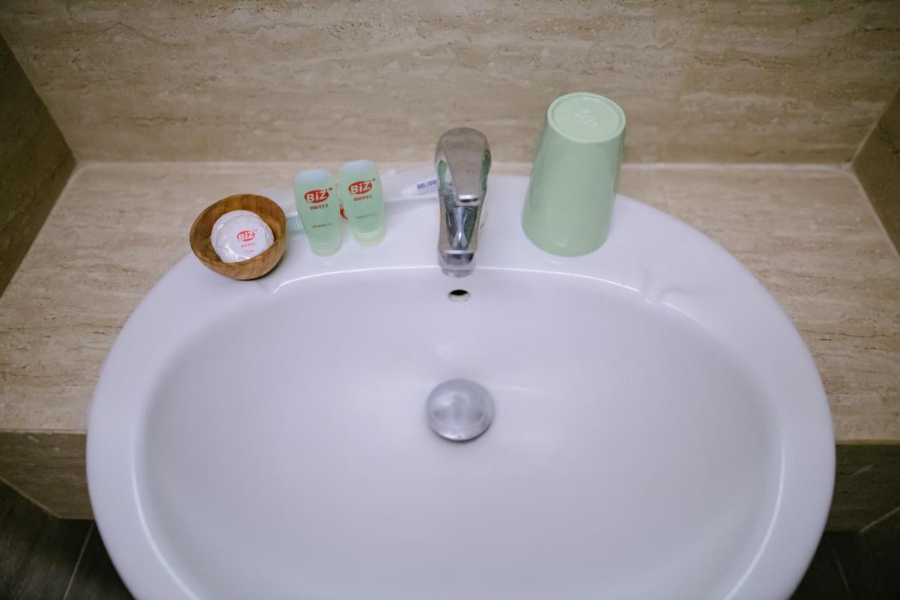אמבון Biz Hotel City Center מראה חיצוני תמונה