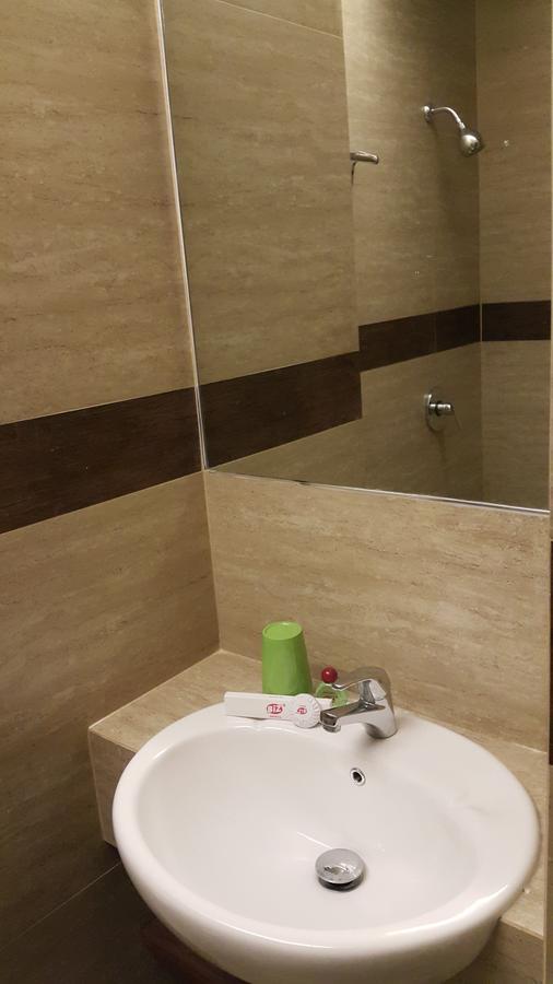 אמבון Biz Hotel City Center מראה חיצוני תמונה